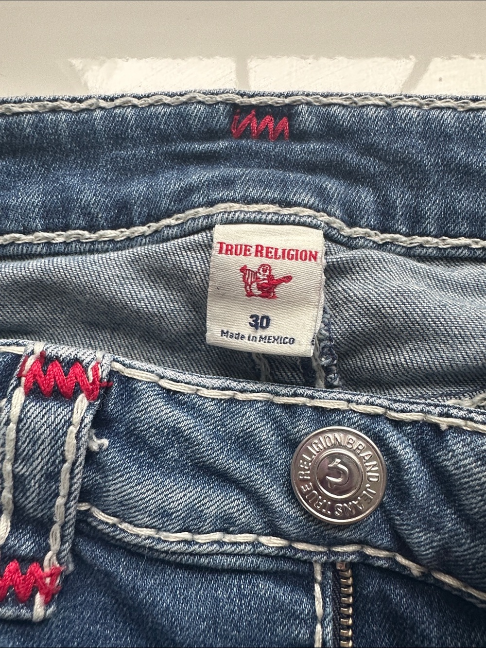 True Religion Women's Light Blue Skinny Jeans with Red Stitching - Picture 3 of 5
